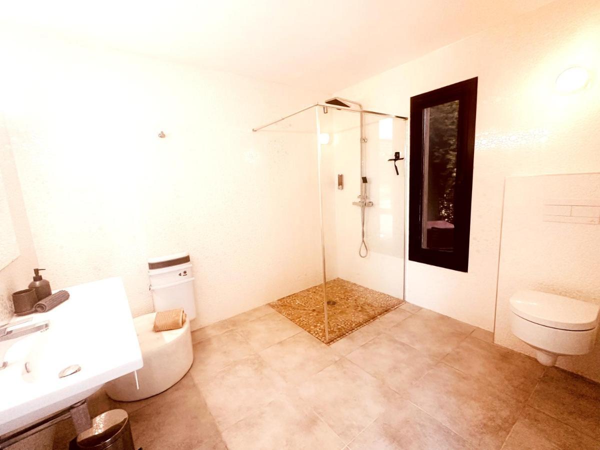 Les Madones Apartment Nimes Bagian luar foto