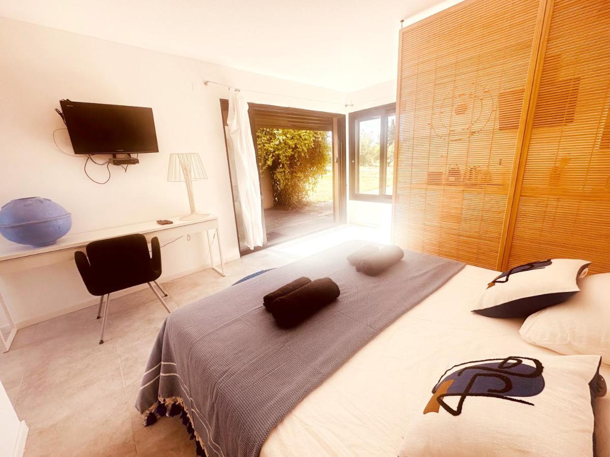 Les Madones Apartment Nimes Bagian luar foto