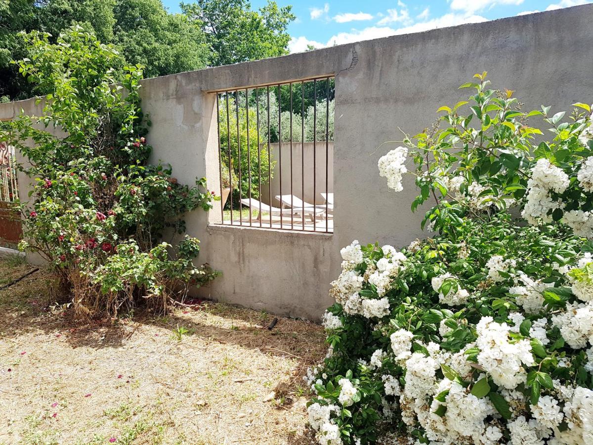 Les Madones Apartment Nimes Bagian luar foto