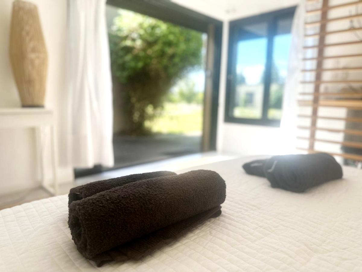 Les Madones Apartment Nimes Bagian luar foto
