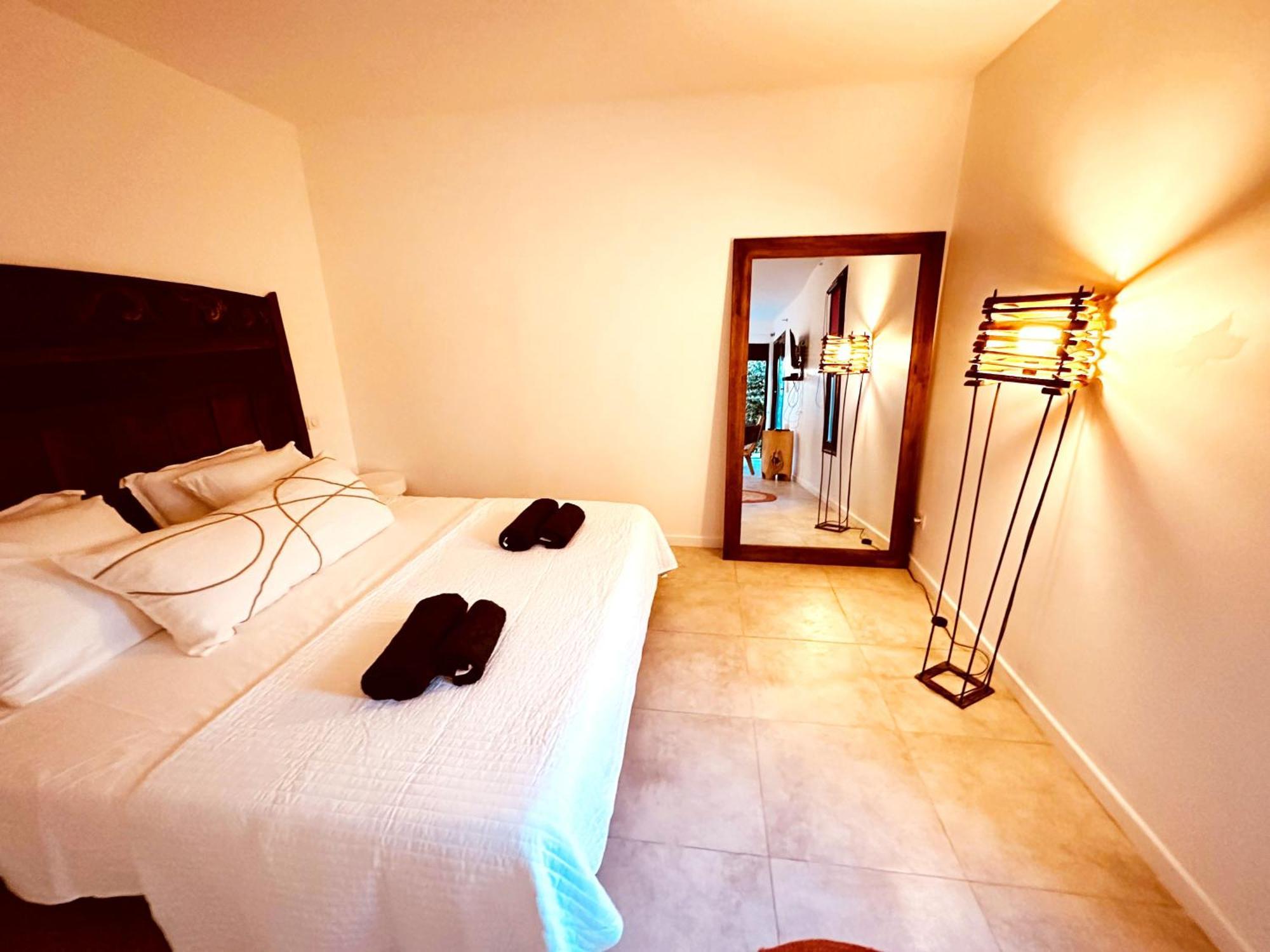 Les Madones Apartment Nimes Bagian luar foto